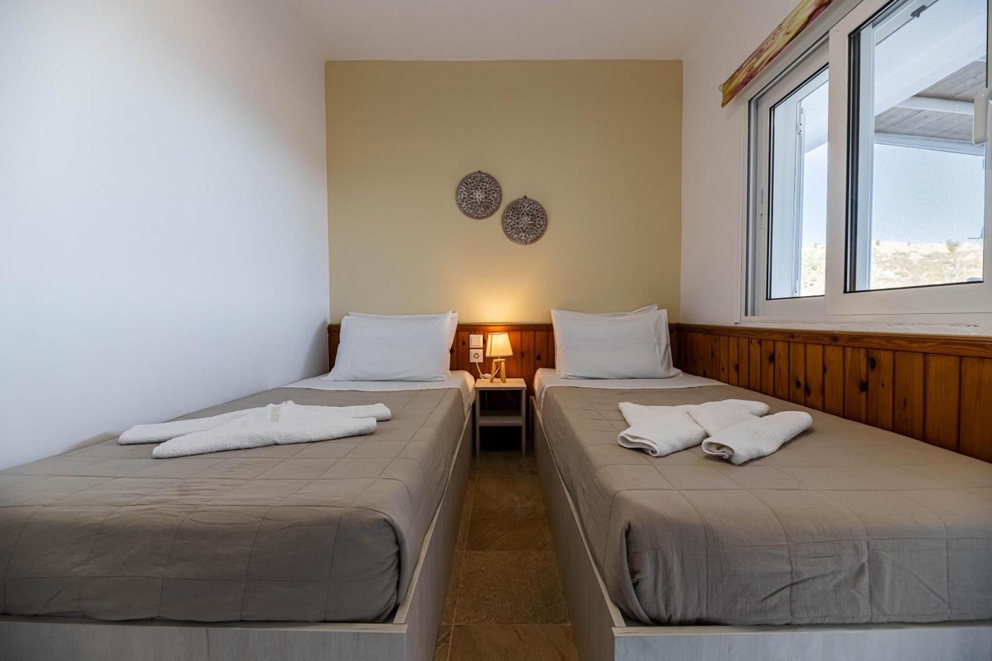 Aperanto Galazio Apartment Archangelos  Extérieur photo